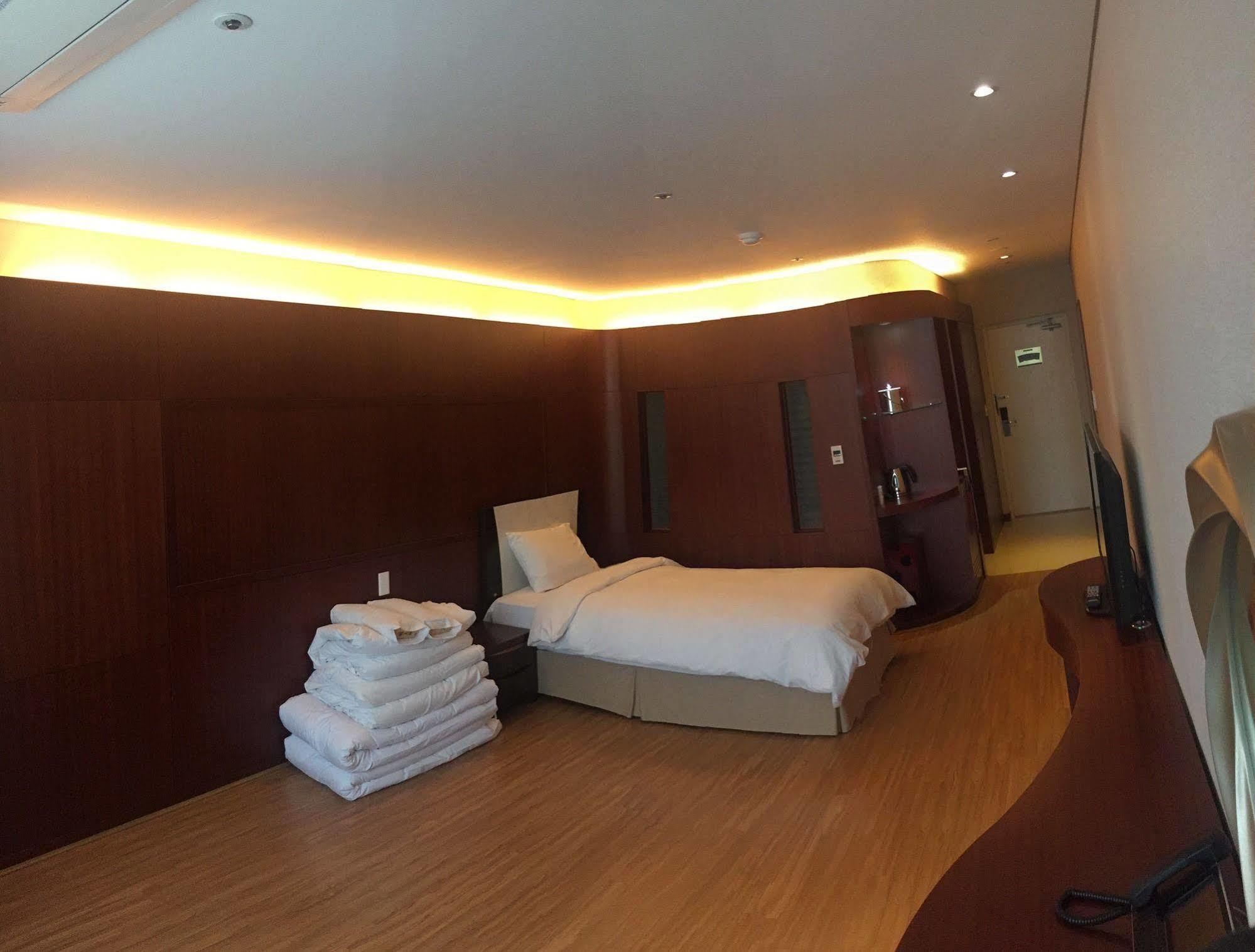 Sun Valley Hotel Yeoju Buitenkant foto