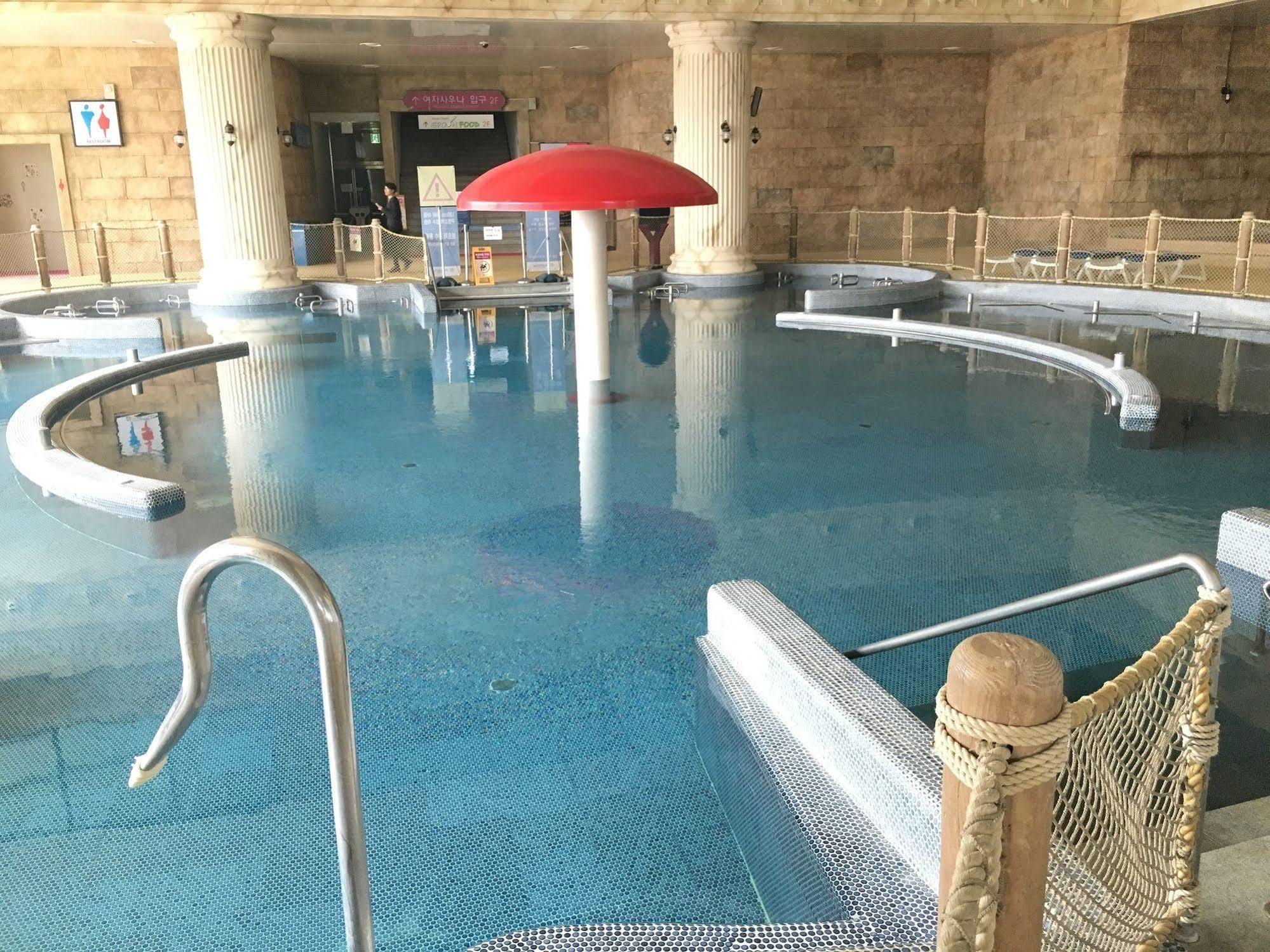 Sun Valley Hotel Yeoju Buitenkant foto