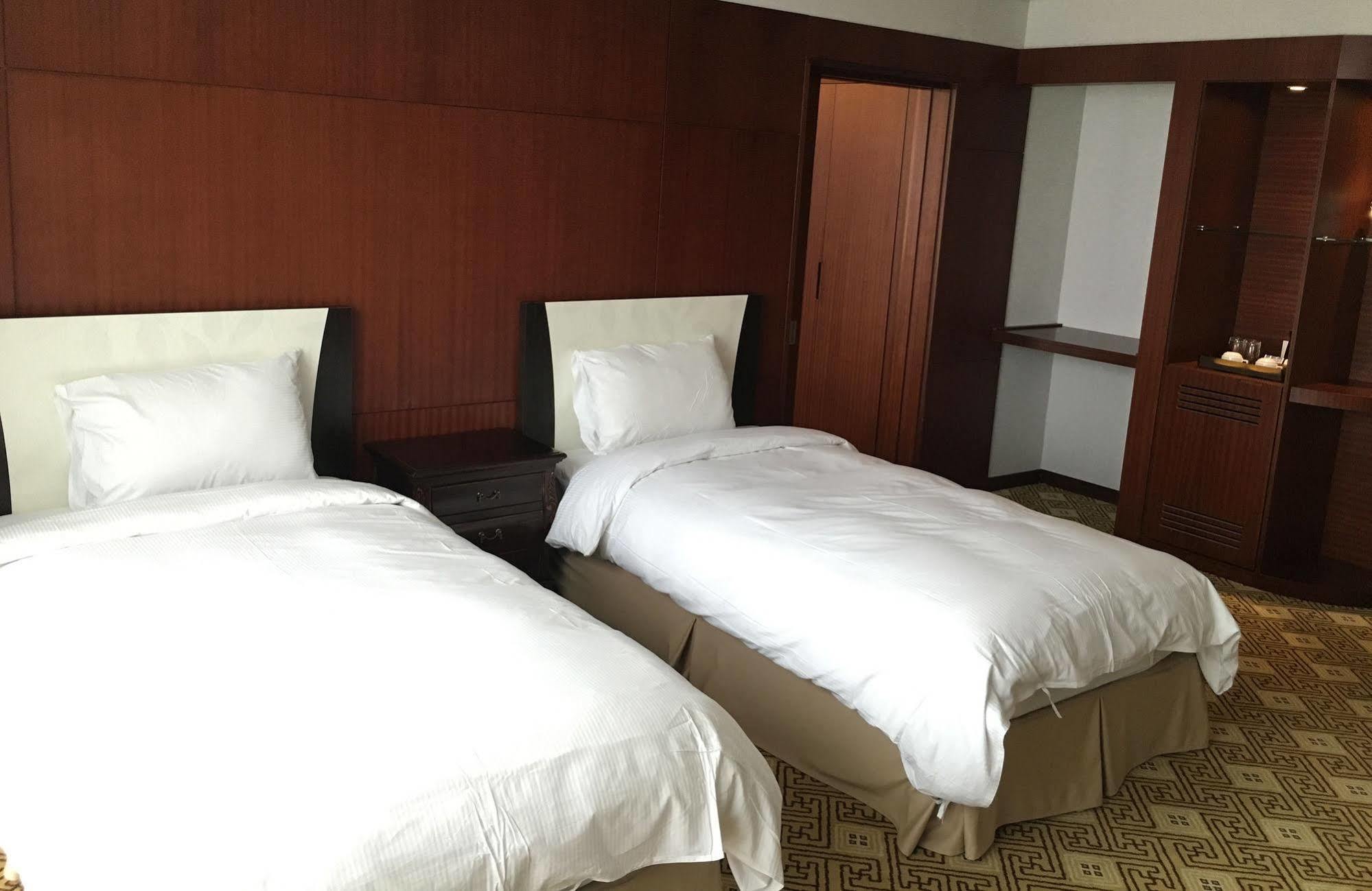 Sun Valley Hotel Yeoju Buitenkant foto